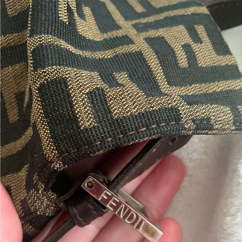 FENDI ZUCCA BROWN/TOBACCO CANVAS BAGUETTE…EUC RARELY USED!!👜👜 - Picture 9 of 11
